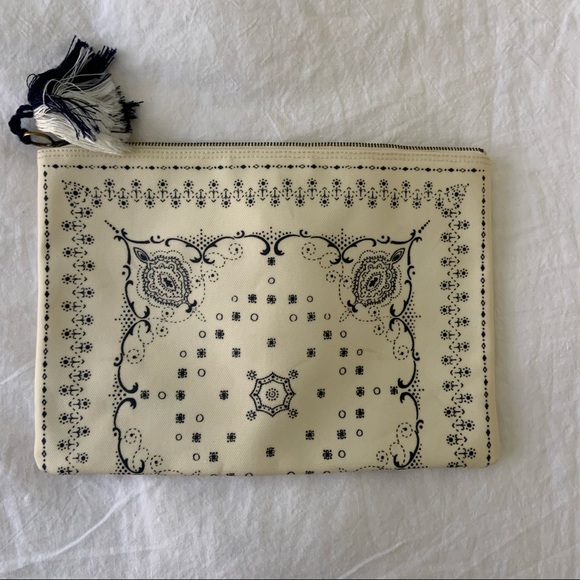 Madewell Pouch Clutch - Picture 2 of 6